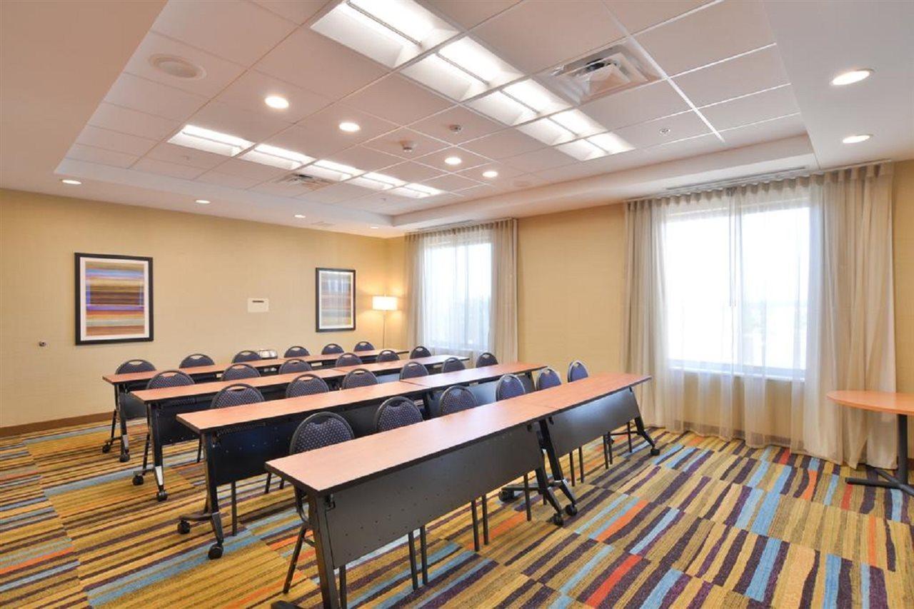 Fairfield Inn & Suites By Marriott Eau Claire/Chippewa Falls Экстерьер фото