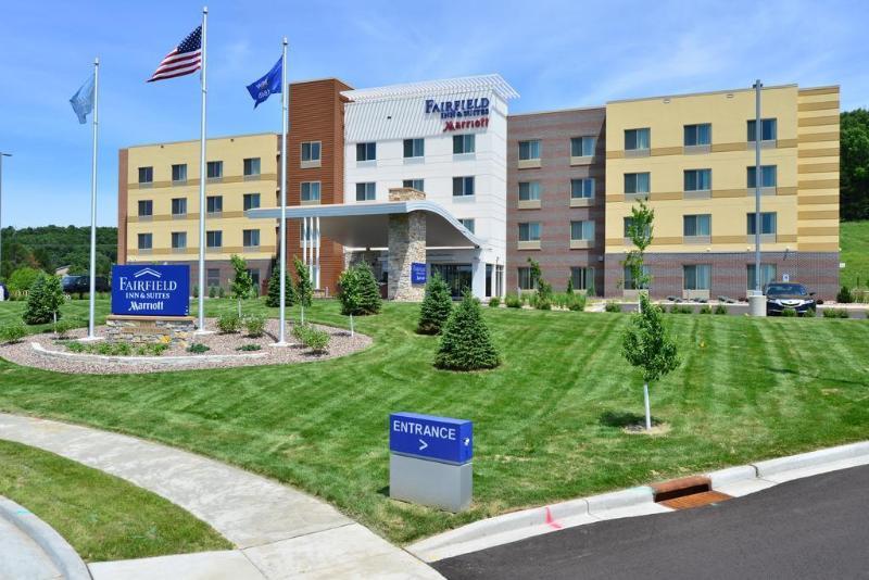 Fairfield Inn & Suites By Marriott Eau Claire/Chippewa Falls Экстерьер фото
