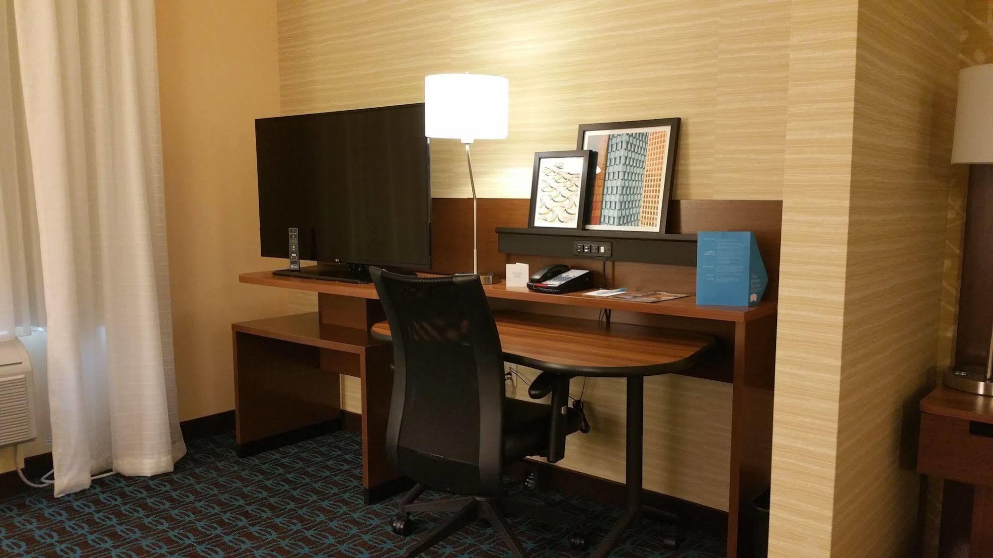 Fairfield Inn & Suites By Marriott Eau Claire/Chippewa Falls Экстерьер фото